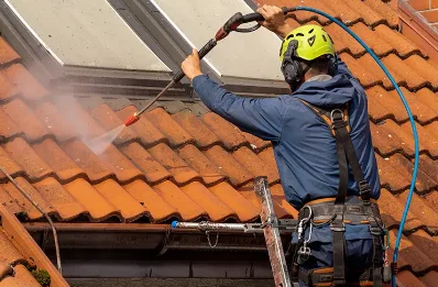 Démoussage et hydrofuge de toiture à Vendres